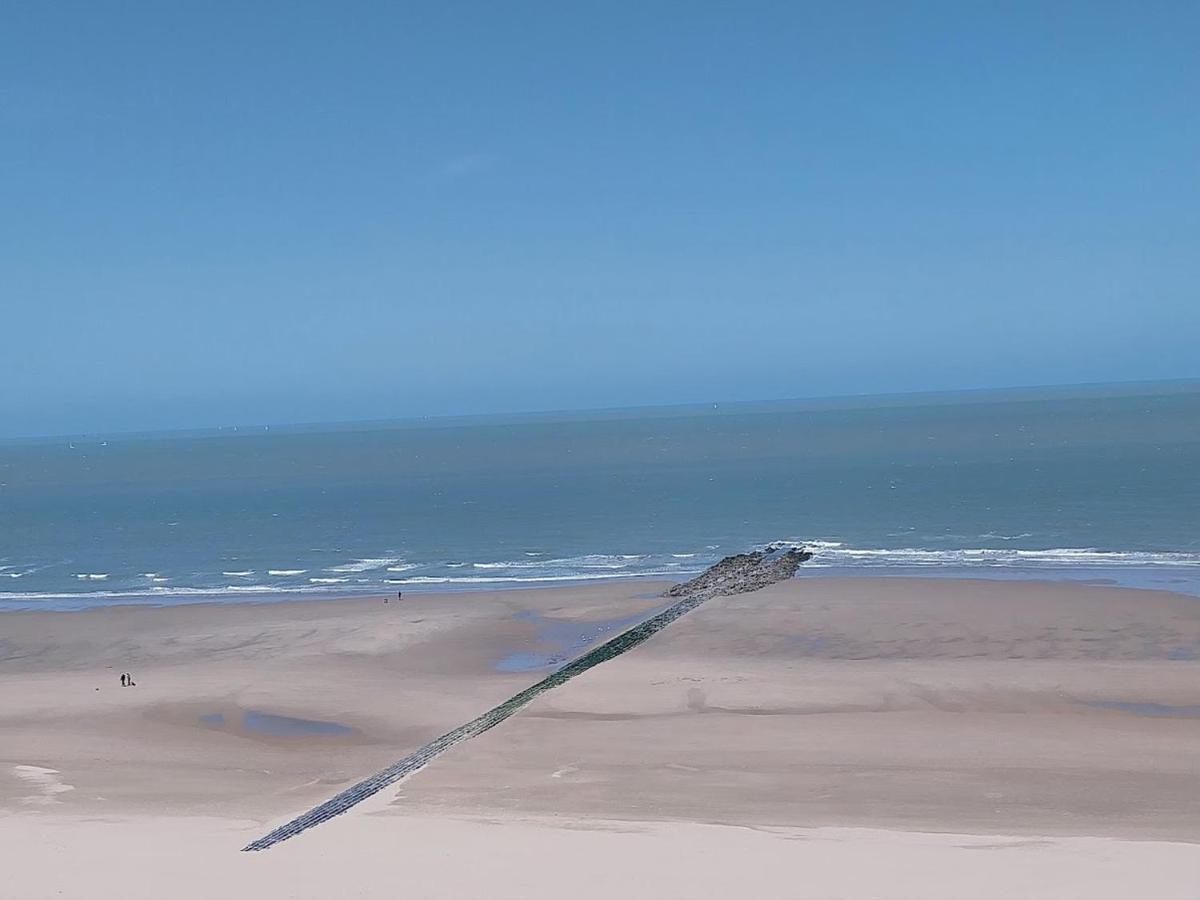 Lovely N° 9 Op Ieder Moment Een Prachtig Zeezicht & Zwembad Middelkerke Dış mekan fotoğraf